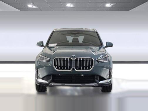 Cape York Green Metallic 2026 BMW X1 xDrive28i