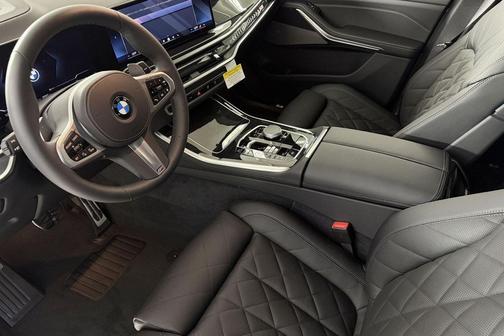 Skyscraper Grey Metallic 2026 BMW X5 xDrive40i