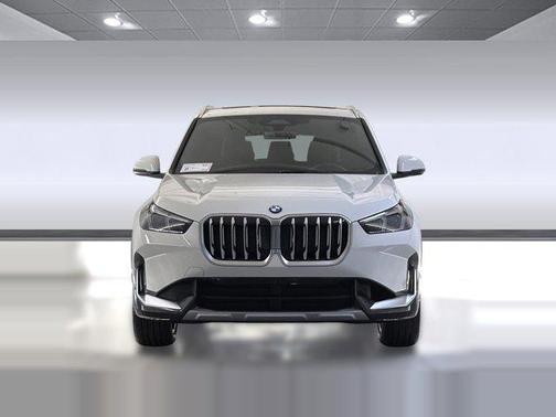 Alpine White 2026 BMW X1 xDrive28i