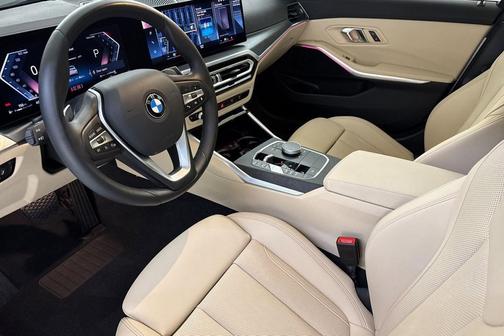 Alpine White 2024 BMW 330 330i