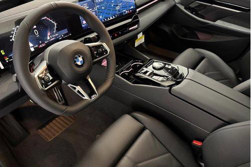 Dark Graphite Metallic 2026 BMW 530 530i