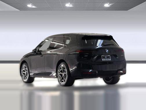 Black Sapphire Metallic 2026 BMW iX xDrive60