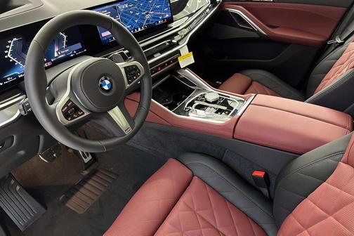 Mineral White Metallic 2027 BMW X6 xDrive40i