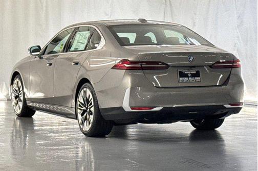2026 BMW i5 xDrive40