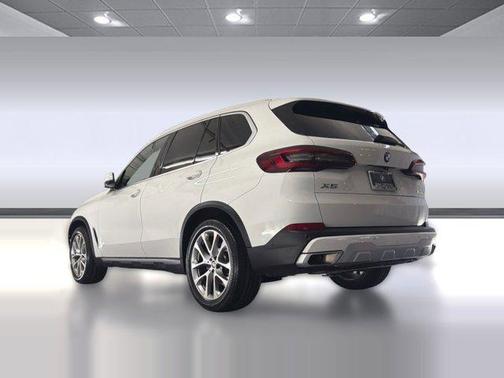 2023 BMW X5 sDrive40i