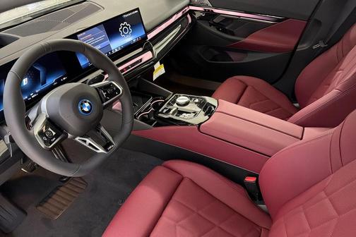 Alpine White 2026 BMW i5 eDrive40