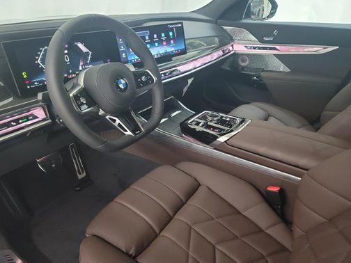 2025 BMW 760 i xDrive