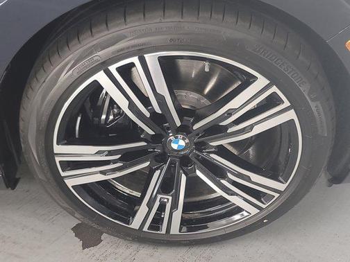 2025 BMW 760 i xDrive