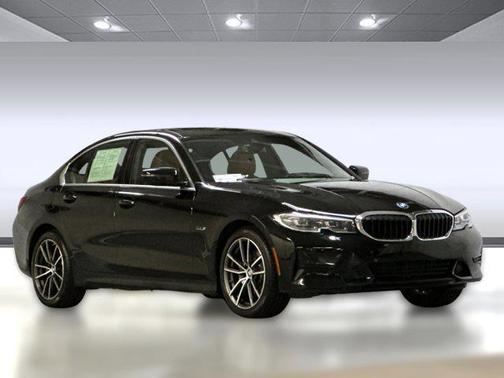 2022 BMW 330e Base