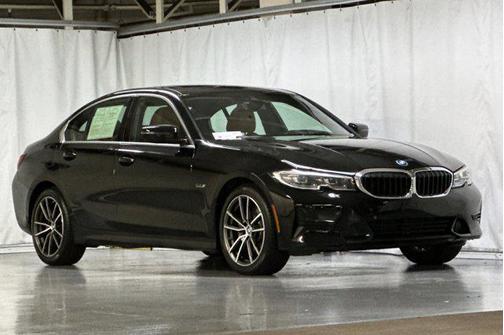 2022 BMW 330e Base