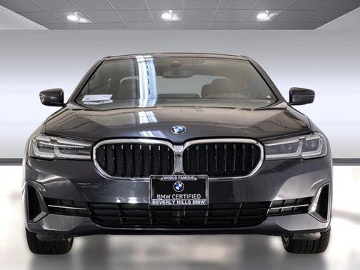 2022 BMW 530 i