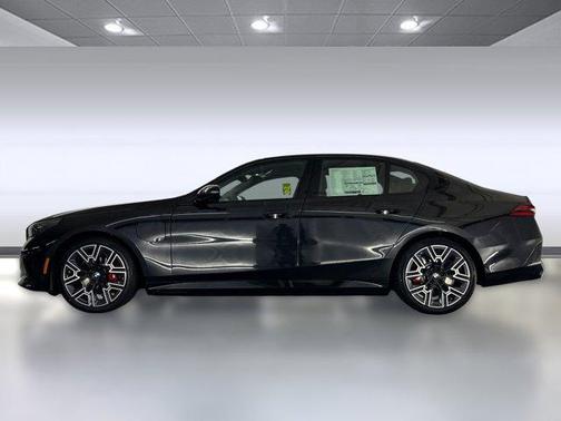 2026 BMW 550e xDrive