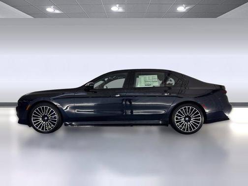 2025 BMW i7 xDrive60