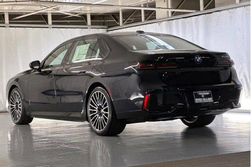2025 BMW i7 xDrive60