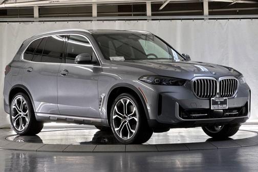 Skyscraper Grey Metallic 2026 BMW X5 PHEV xDrive50e