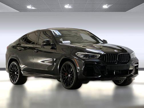 2022 BMW X6 M50i