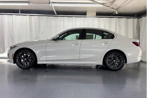 2025 BMW 330 330i Sedan
