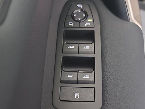 2026 BMW iX xDrive60