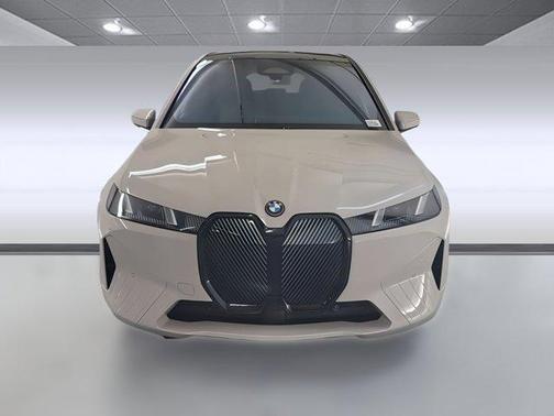 2026 BMW iX xDrive60