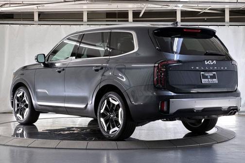 Gravity Gray 2023 Kia Telluride EX