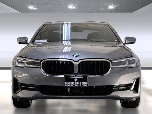 2023 BMW 530 i