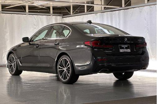 2023 BMW 530 i