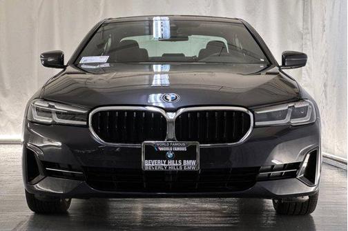2023 BMW 530 i