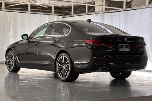 2023 BMW 530 i