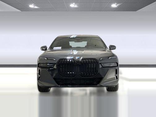 2026 BMW 760 xDrive