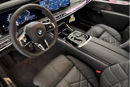 2026 BMW 740 i