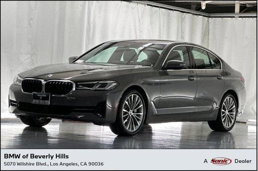 2022 BMW 530 i