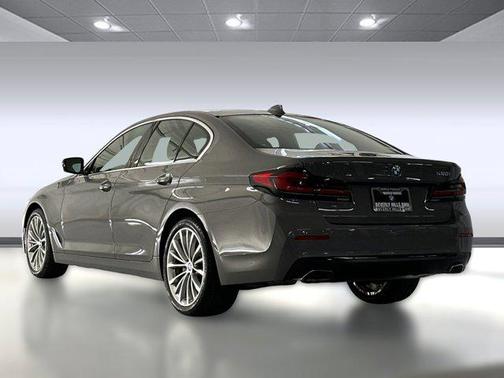 2022 BMW 530 i