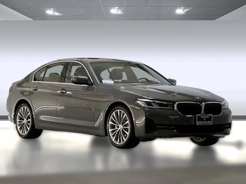 2022 BMW 530 i