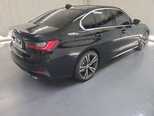 2021 BMW 330 330i