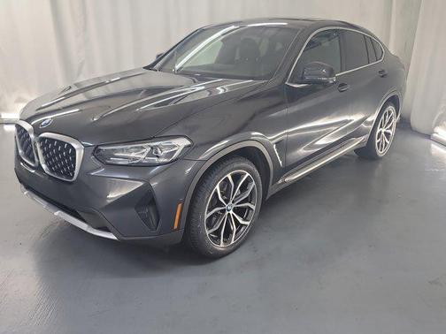 2022 BMW X4 xDrive30i