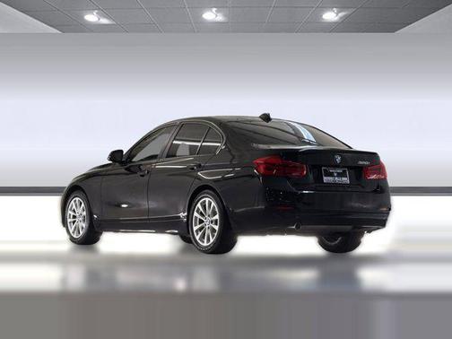 Black 2018 BMW 320 i