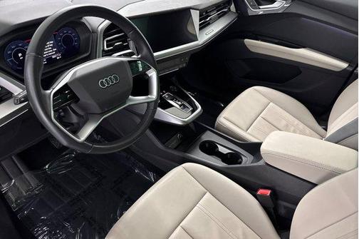 2022 Audi e-tron Premium