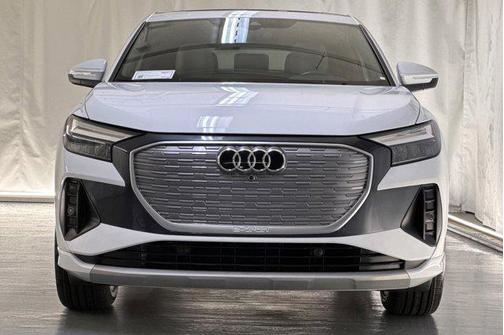 2022 Audi e-tron Premium