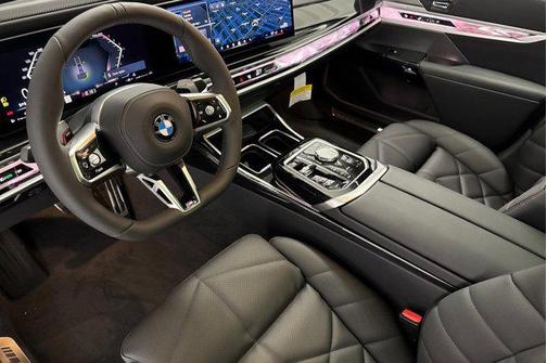 2026 BMW 740 i