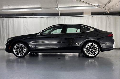 2026 BMW 530 i