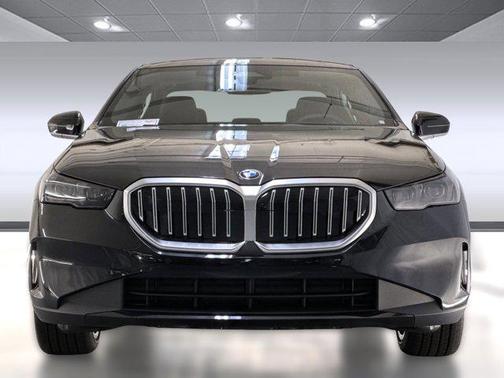 2026 BMW 530 i