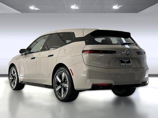 2026 BMW iX xDrive45