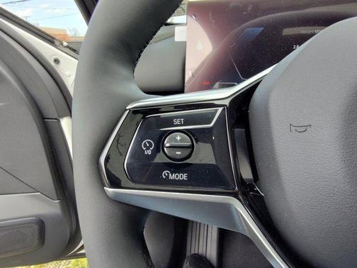 2025 BMW i5 xDrive40