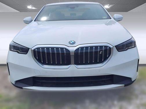 2025 BMW i5 xDrive40