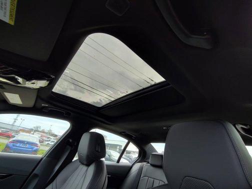 2025 BMW i5 xDrive40
