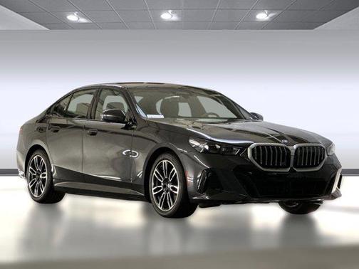 2026 BMW 550e 550e xDrive