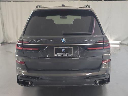 2023 BMW X7 xDrive40i