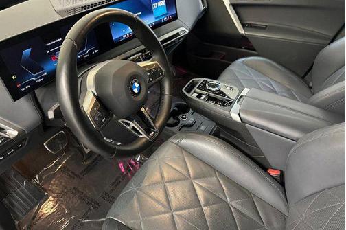 2026 BMW iX xDrive60