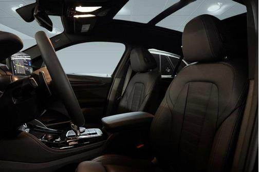 2025 BMW X4 M40i