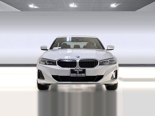 2023 BMW 330 330i